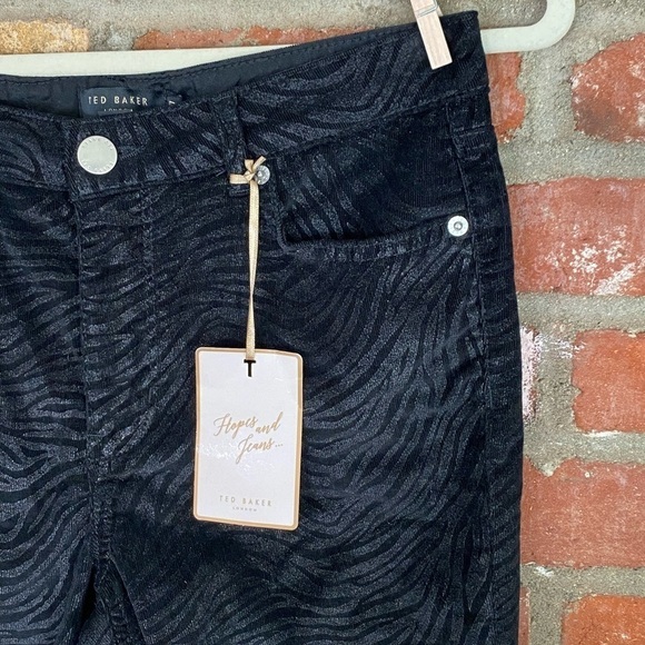 Ted Baker London Debra Zebra Skinny Jeans in Velvet Black NWT Size 27 - Picture 6 of 13